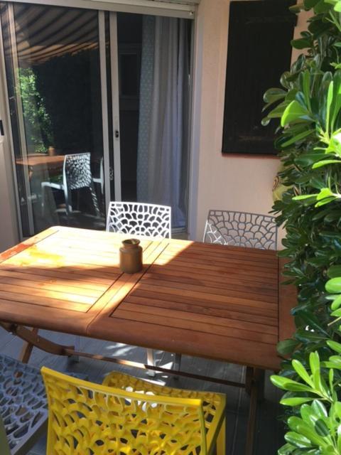 Rez De Jardin + Terrasse Piscine Et Acces Direct Plage Apartment Saint-Cyprien  Bagian luar foto