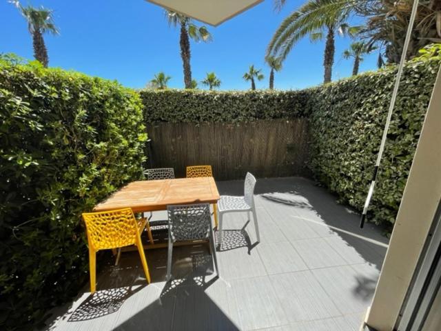 Rez De Jardin + Terrasse Piscine Et Acces Direct Plage Apartment Saint-Cyprien  Bagian luar foto